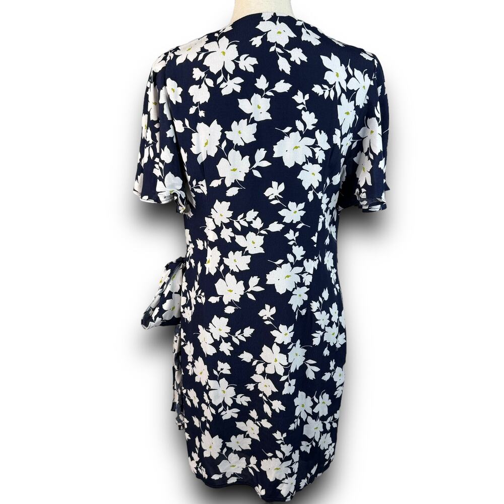 Blue Floral Wrap Mini Dress Vneck Short Sleeve Spring Summer Size Medium - Picture 8 of 10